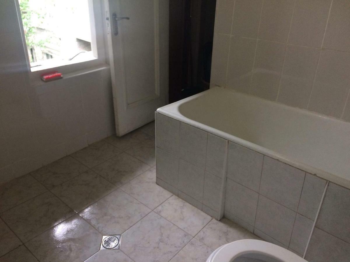 Guesthouse Malkhazi Borjomi Esterno foto